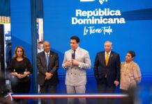 Collado inaugura stand dominicano en feria turística de Colombia
