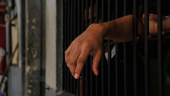 hombre-preso-por-20-anos-sin-sentencia-9616236e-focus-0-0-896-504