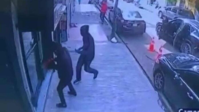 intento-asalto-joyeria-villa-juana-deja-un-hombre-herido-1b343dc7