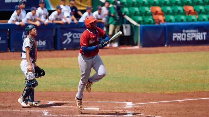 rd--derrota-a-japon-y-avanza-en-el-mundial-sub-15-de-beisbol-91a0a293-focus-min0.09-0.63-896-504