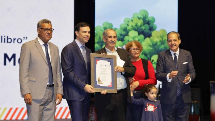 roberto-angel-salcedo-destaca-aumento-en-ventas-en-filsd-2026-0e09b826-focus-0-0-896-504